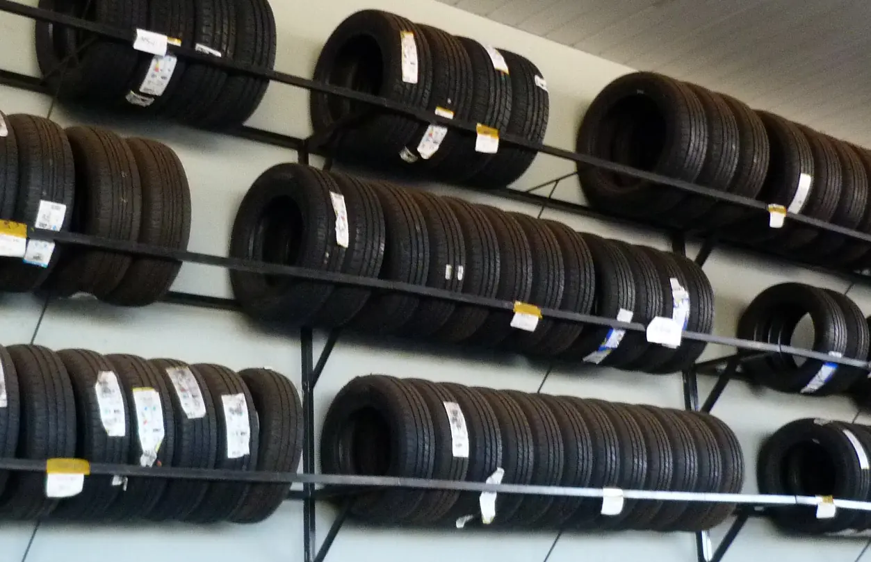 Pneus no Posto Trevo